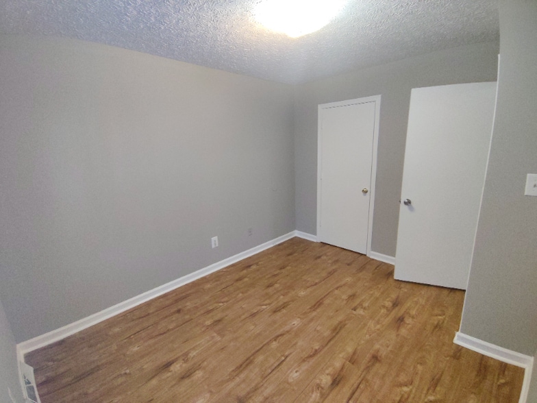 Building Photo - 36 Duiguid Dr