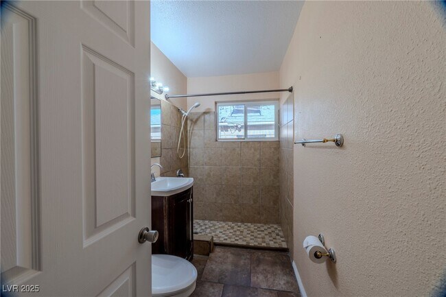 Building Photo - 100 N Ocotillo St