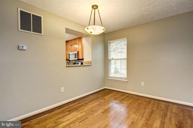 Building Photo - 6112 Starburn Path