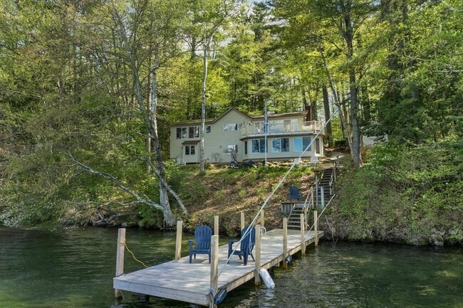 Building Photo - 487 Forest Rd