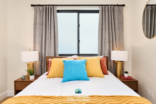 Glenn St - Guest Bed 2 - 2248 Glenn St