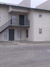 Building Photo - 105 Rockwell Way