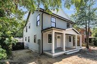 Building Photo - 516 River Rd