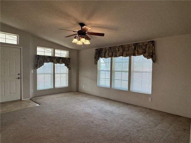 Building Photo - 10044 Kent Rd