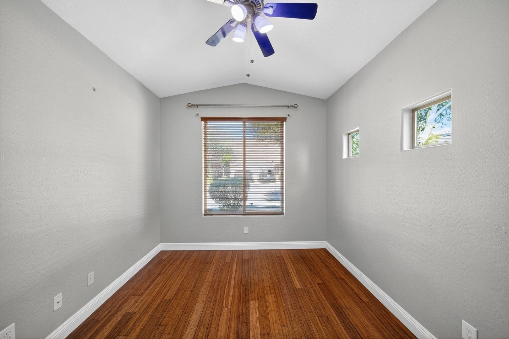 Building Photo - 2353 W Barwick Dr