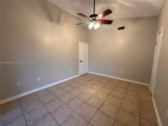 Building Photo - 12781 SW 146th Ln