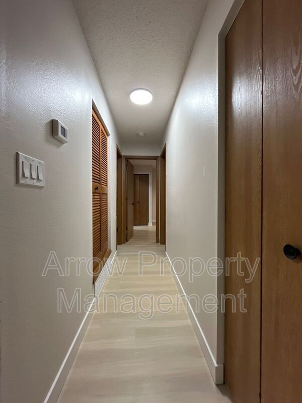 Building Photo - 2340 N 44th St