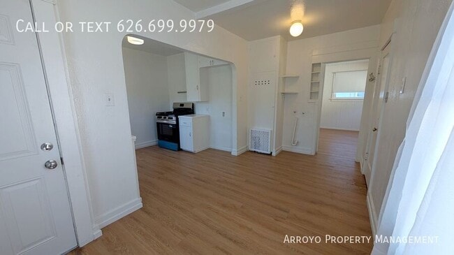 Building Photo - 157 Norumbega Dr