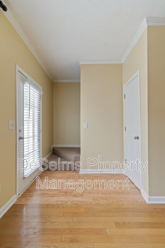 Building Photo - 612 Spence Enclave Way