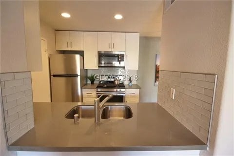 Building Photo - 7885 W Flamingo Rd