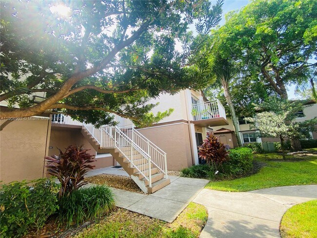 Building Photo - 11232 SW 12th St