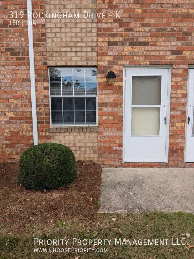 Building Photo - 319 Rockingham Dr