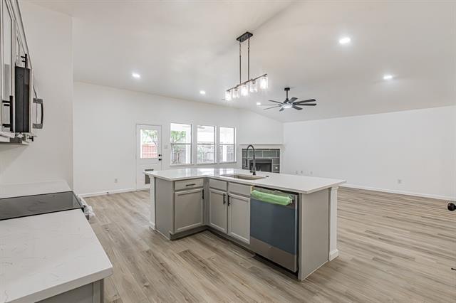 Building Photo - 1505 Kittyhawk Dr