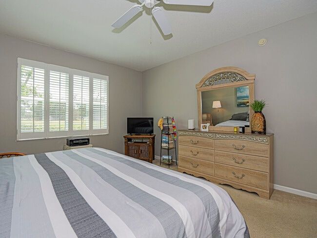 Building Photo - 235 Grand Royale Cir