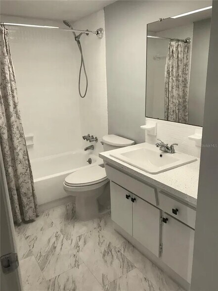 Building Photo - 1433 S Belcher Rd