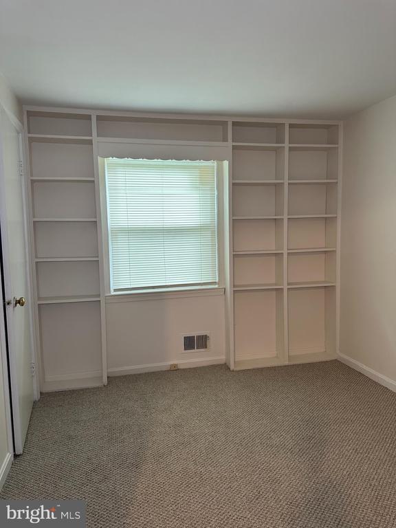 Building Photo - 1313 Potomac Heights Dr