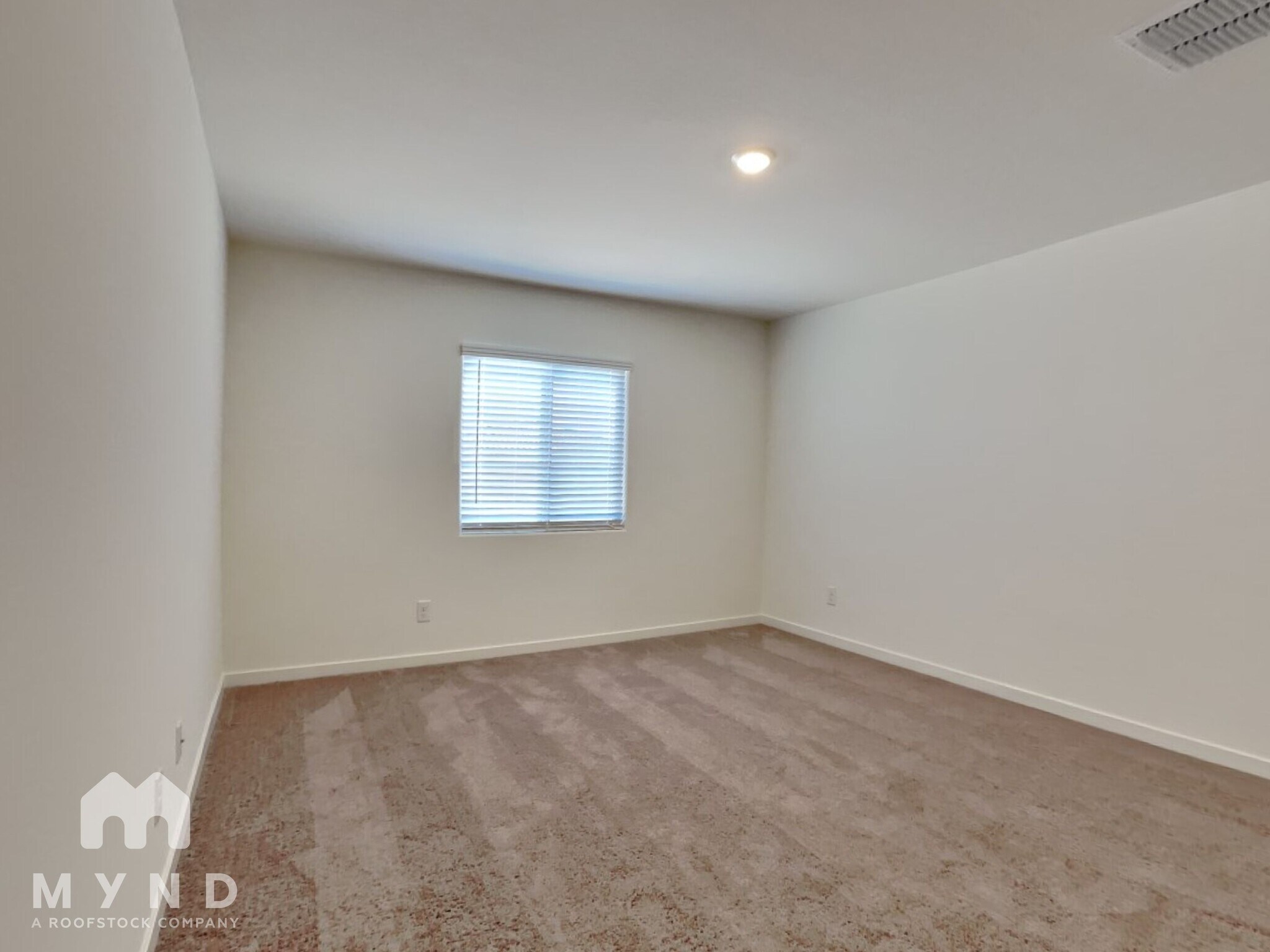 Building Photo - 1058 W Virginia Ave