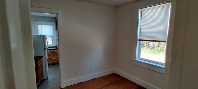 Building Photo - three bedroom home in Midlothian