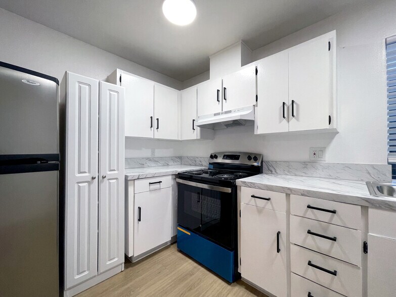 Building Photo - 2365 Fallingtree Dr