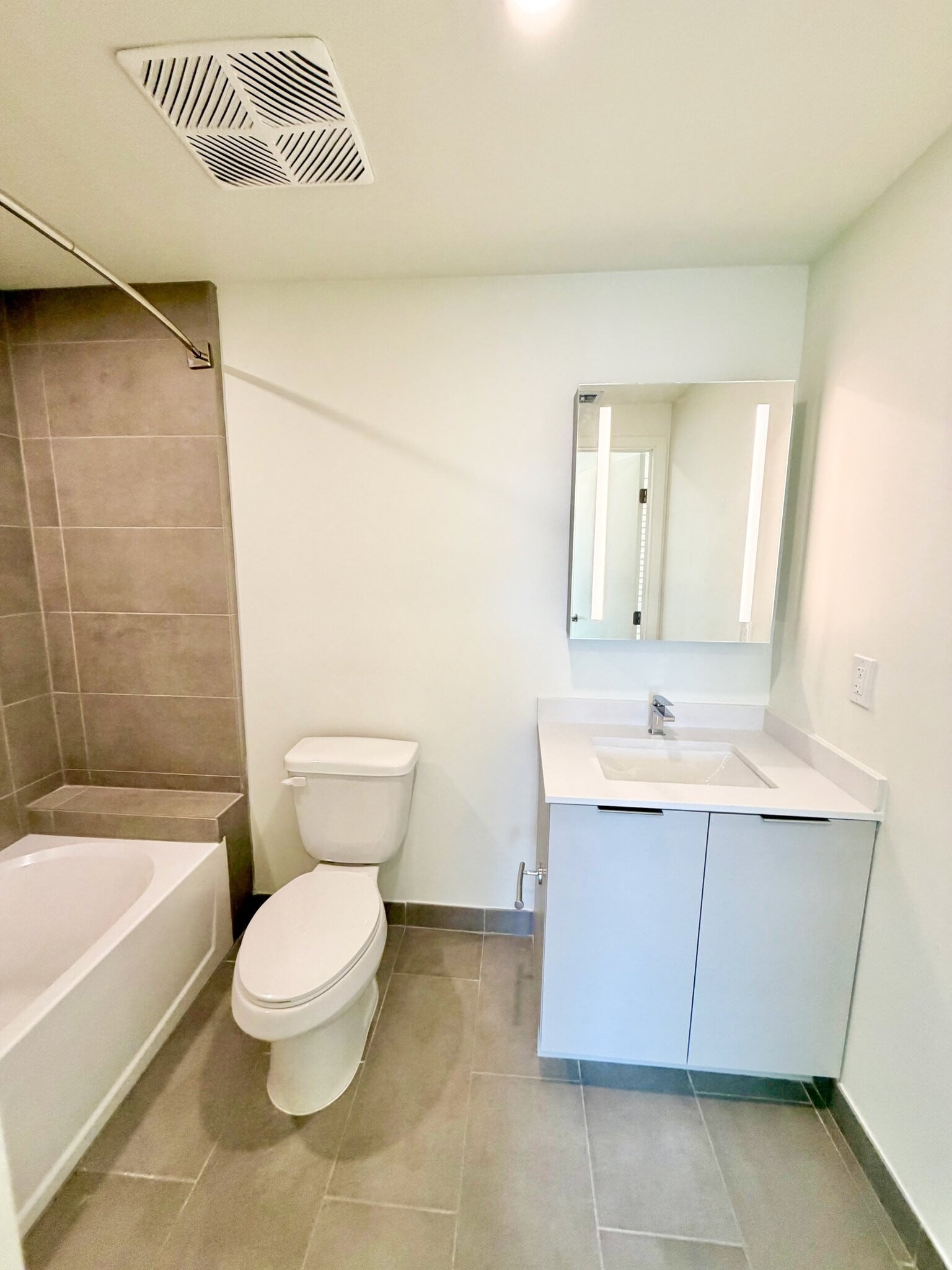 Building Photo - 141 NE 2nd St