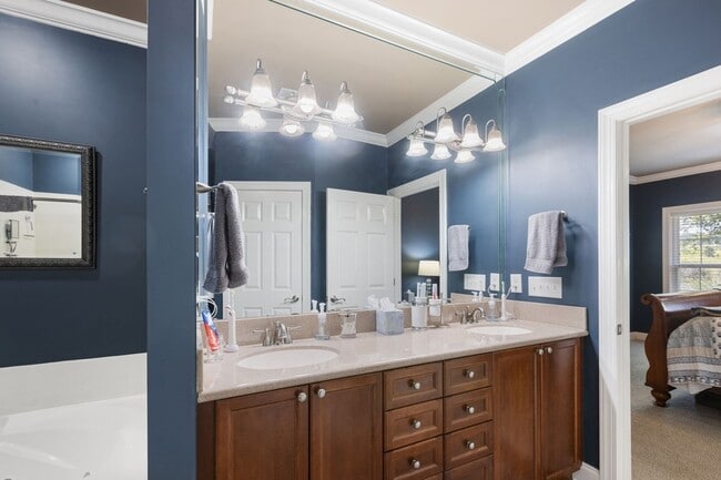 Building Photo - 1140 Frenchtown Ln