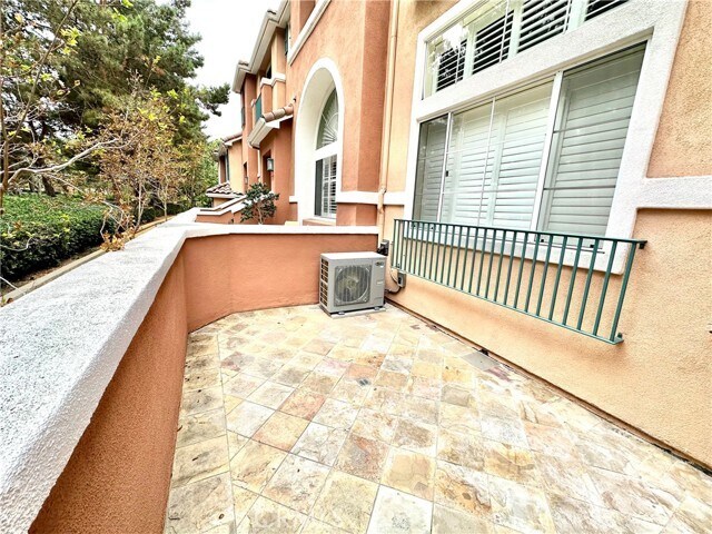 Building Photo - 505 Marinella Aisle