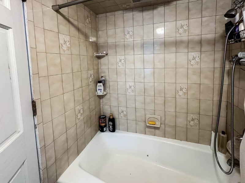 Building Photo - 44 Pierce Ave