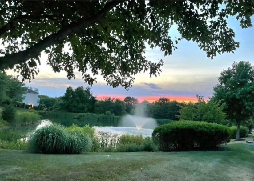 Building Photo - 950 Nathaniel Trl