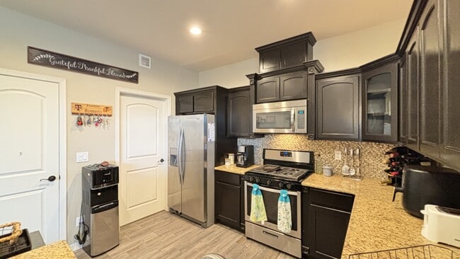 Building Photo - 2148 Honour Point Pl