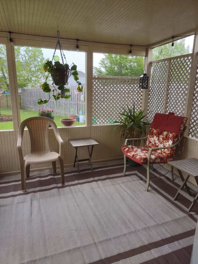 Building Photo - APPLICATIONS PENDING