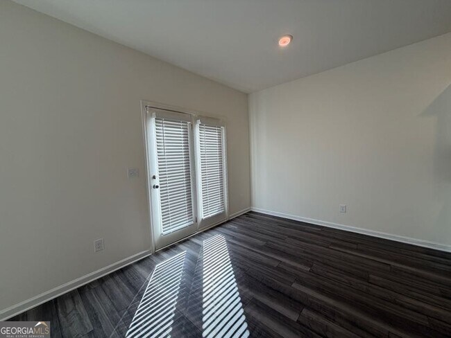 Building Photo - 3520 Condor Ct