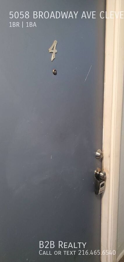 Building Photo - 5058 Broadway Ave