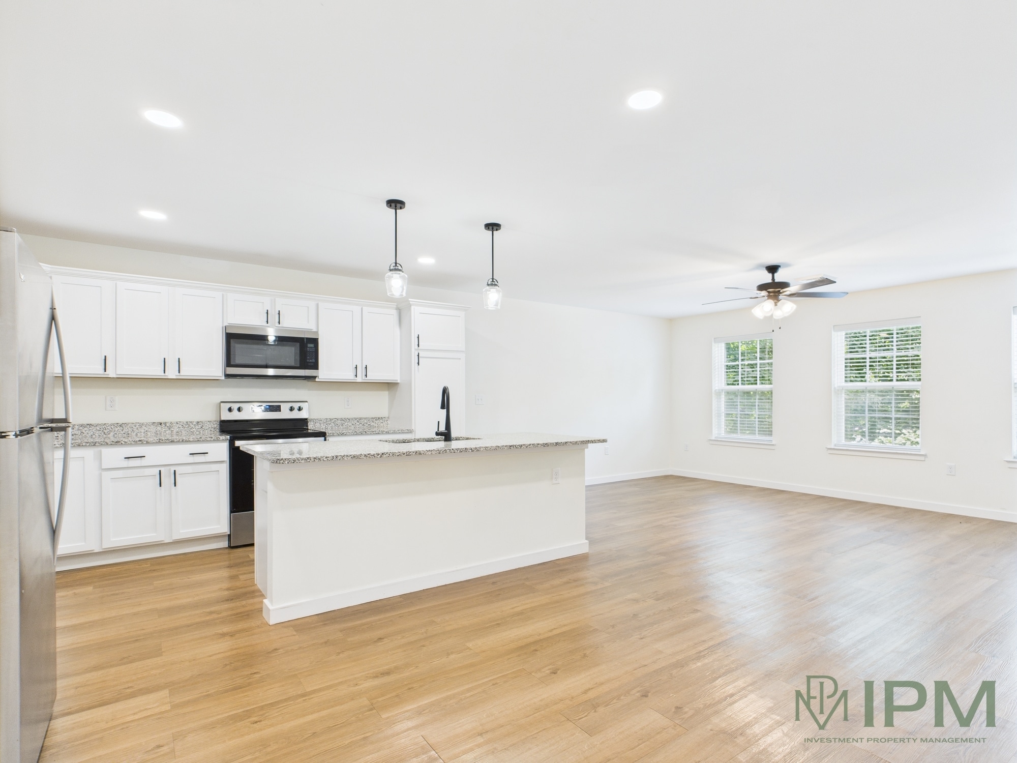 Building Photo - 2585 Emma Ln