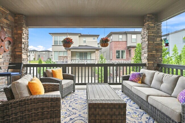 Building Photo - "Discover Spacious Elegant House in Morrison!
