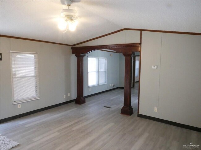 Building Photo - 36 Oliva St