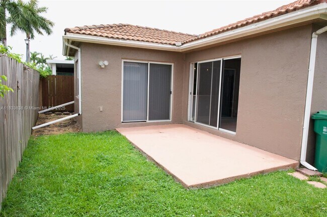 Building Photo - 921 NW 132nd Ave W