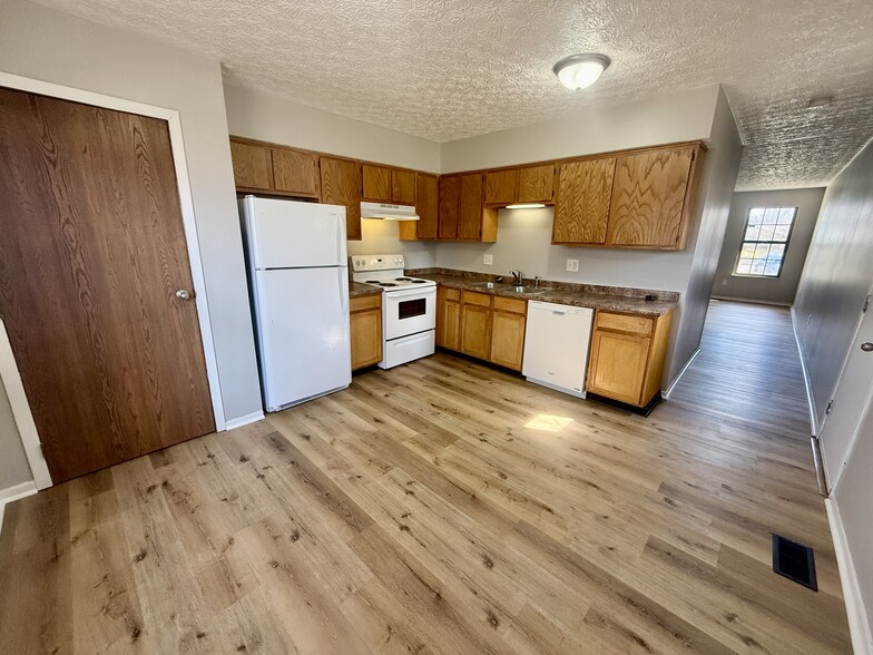 Building Photo - 3784 Ides Ct