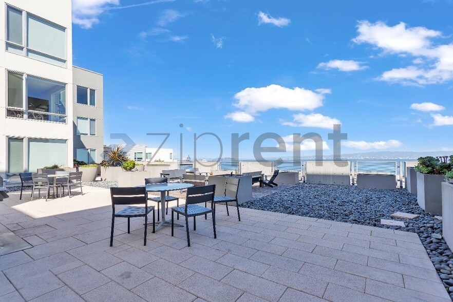 Building Photo - 52 Innes Ct