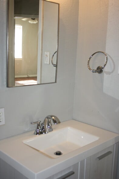 Building Photo - 2621 28th St