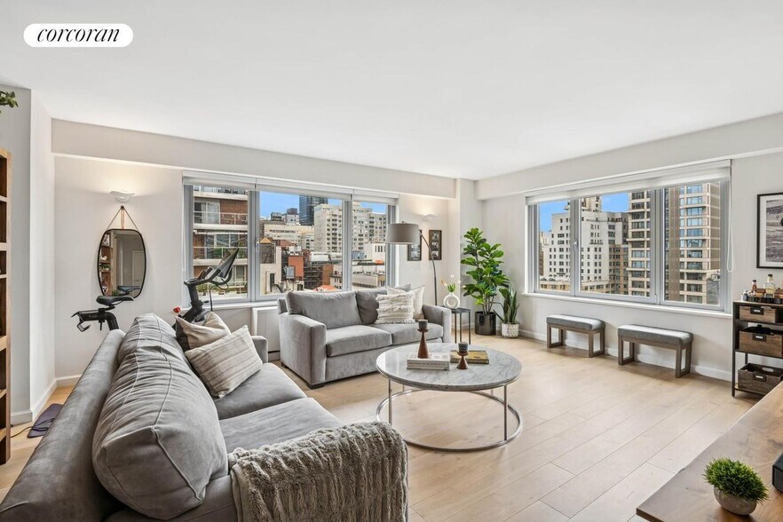 Primary Photo - 200 E 62nd St