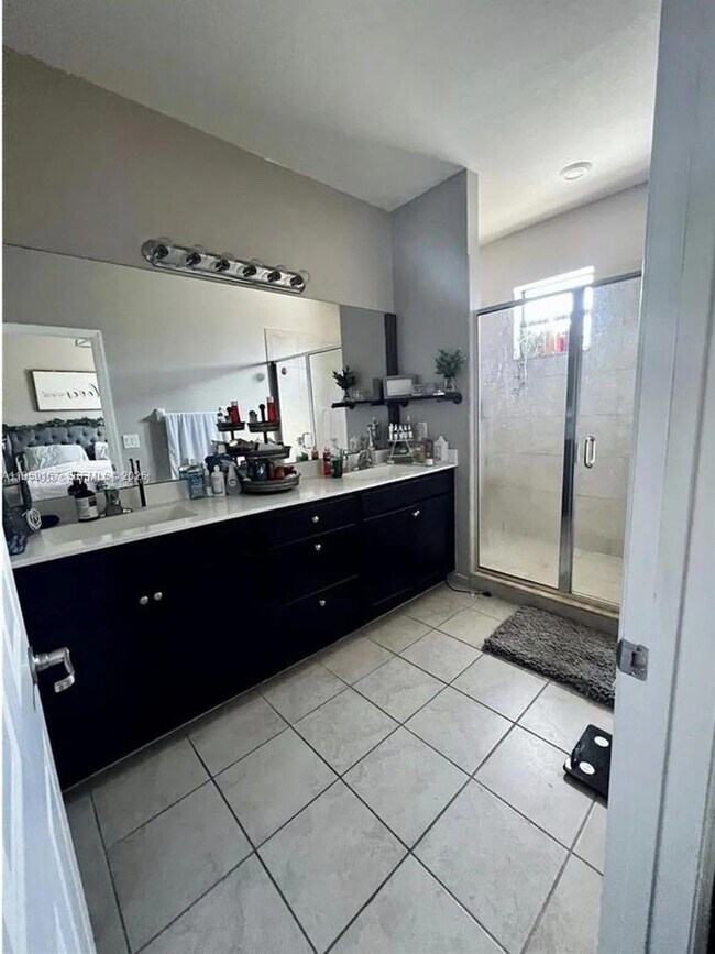 Building Photo - 11428 SW 252nd St