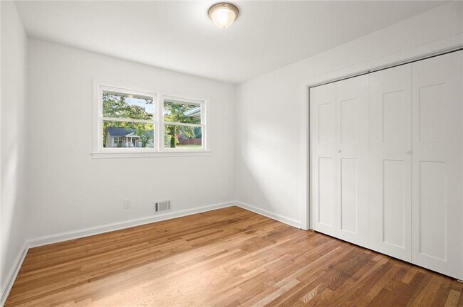 Building Photo - 6113 Dodgen Rd SW