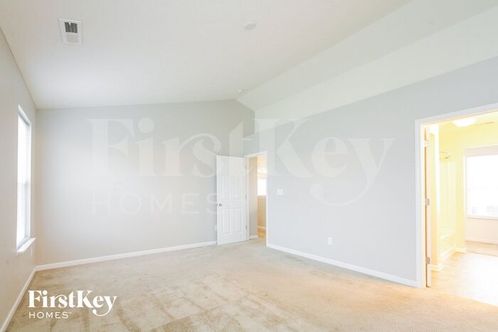 Building Photo - 15193 Silvercharm Dr