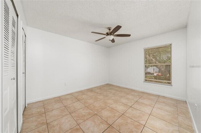 Building Photo - 3849 Bay Club Cir
