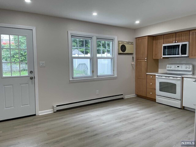 Building Photo - 411 Elm St