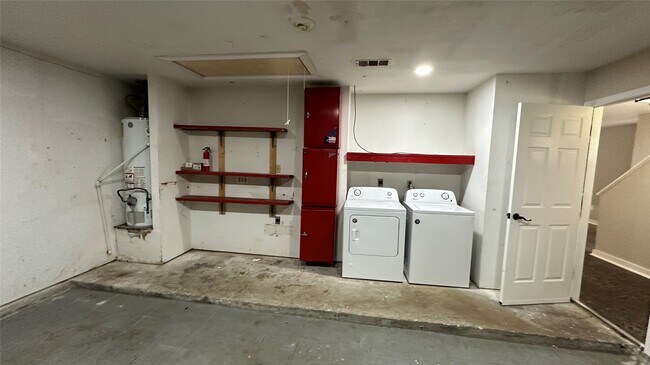 Building Photo - 2 W Mistybreeze Cir