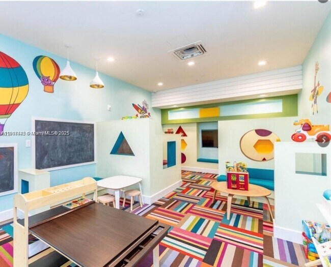 Building Photo - 8001 NW 41st St