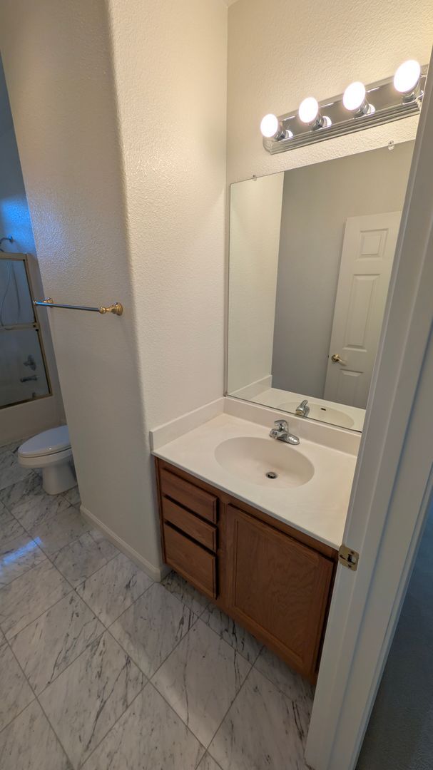Building Photo - 4-Bedroom Danville Home in Quiet Cul-De-Sac | Prime Tassajara Location Top Schools