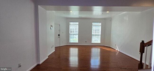 Building Photo - 5658 Virginia Ln