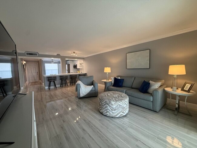 Building Photo - 14575 Bonaire Blvd